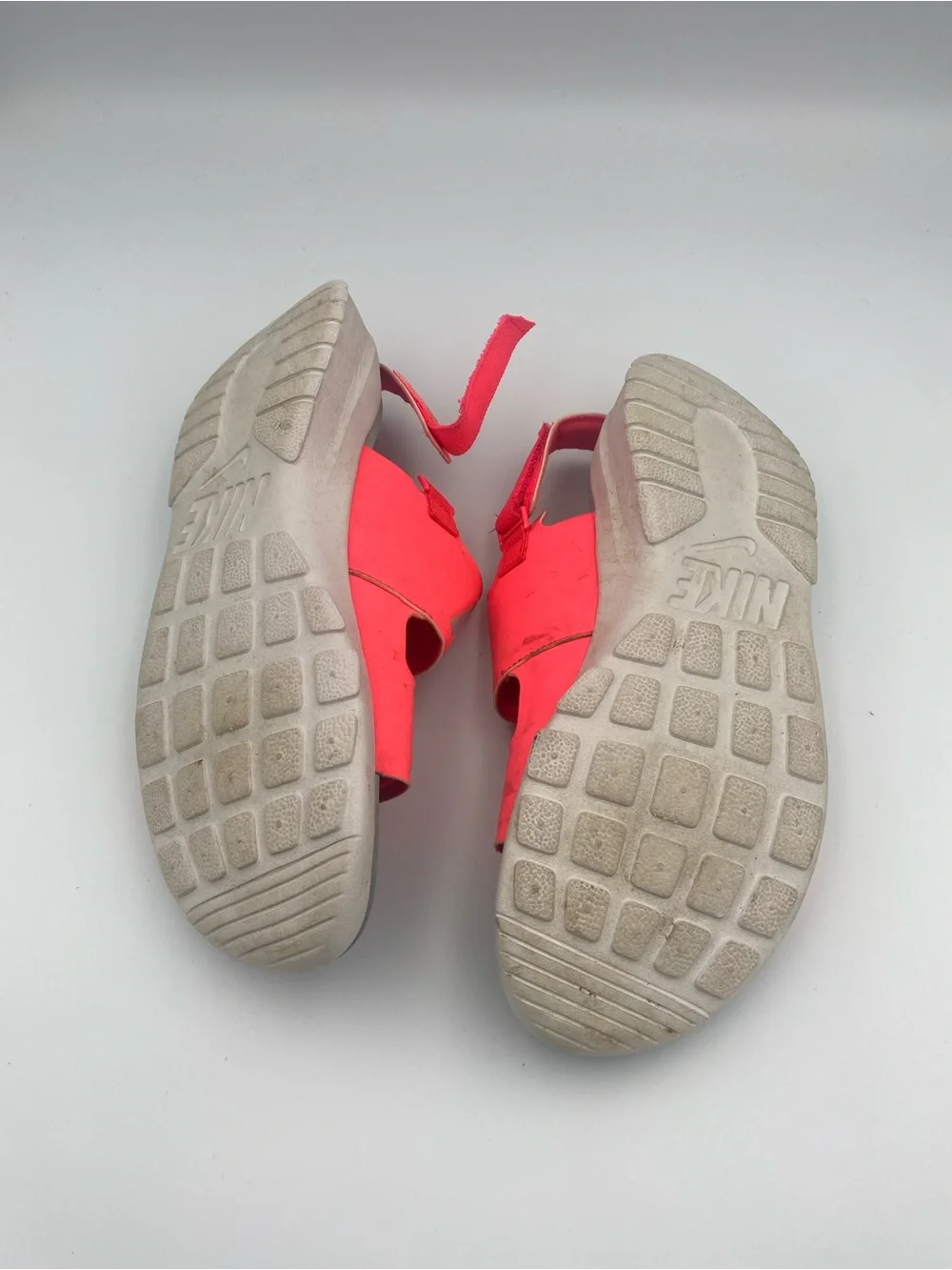 Nike Mens Neon Coral Hook-and-Loop Slide Sandals